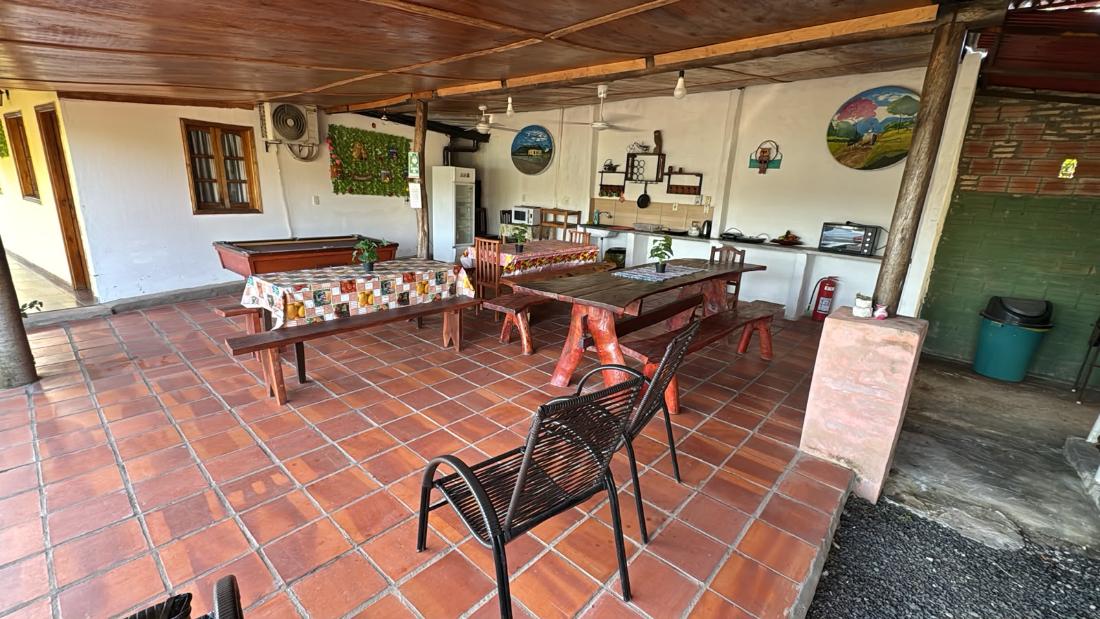 Zona de comedor y cocina